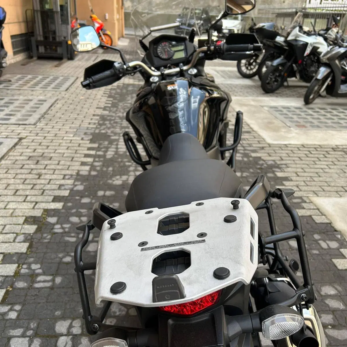 Suzuki V-Strom 650 (2021 - 25) (5)