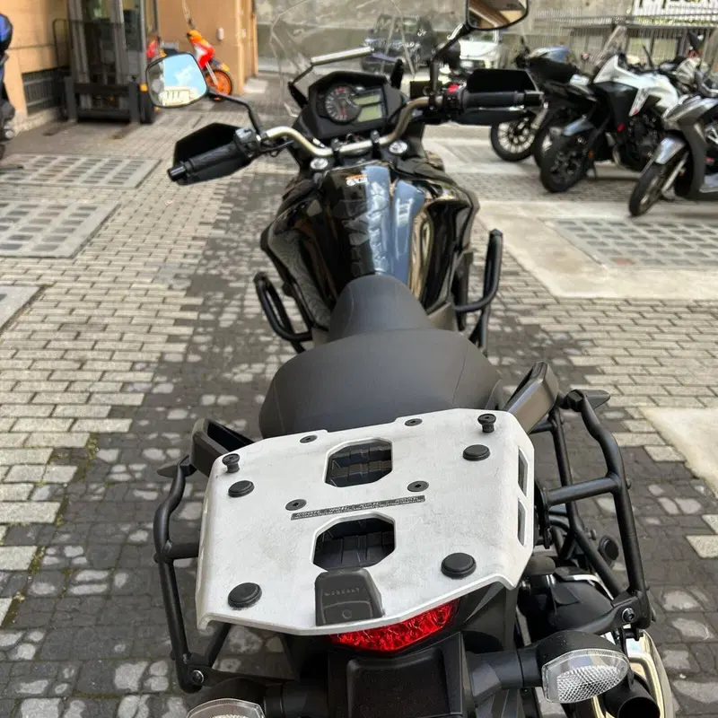 Suzuki V-Strom 650 (2021 - 25) (5)