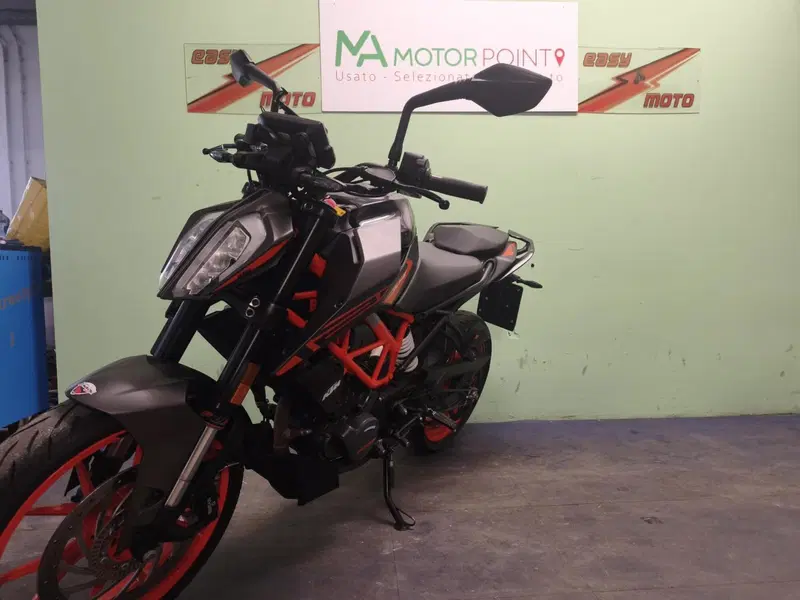 KTM 125 Duke (2021 - 23) (2)