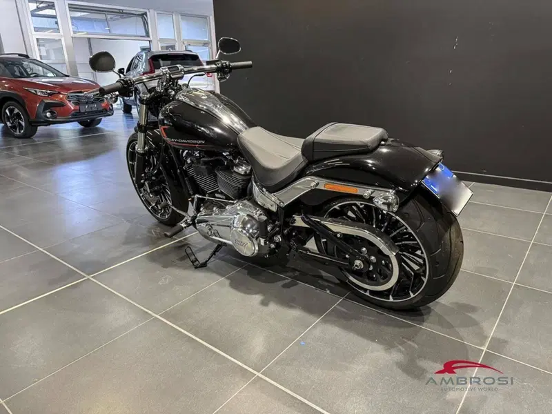 Harley-Davidson Breakout 117 (2023 - 24) (3)