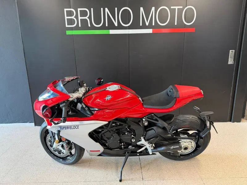 MV Agusta Superveloce 800 (2021 - 25) (2)