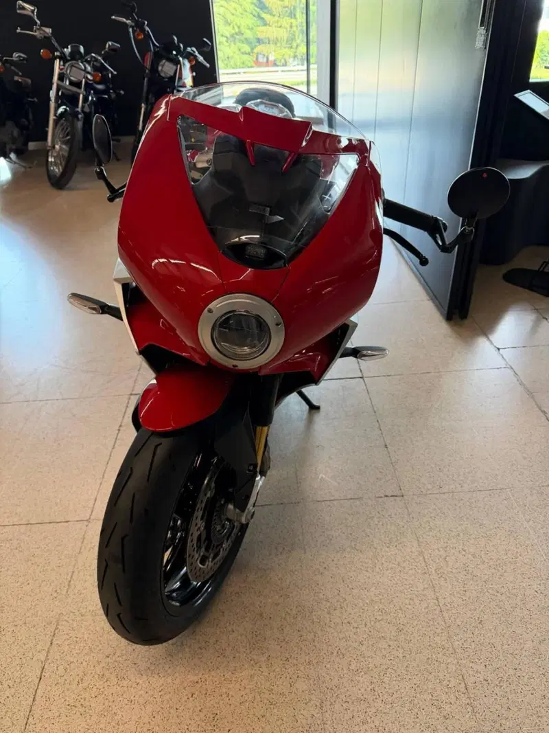 MV Agusta Superveloce 800 (2021 - 25) (3)