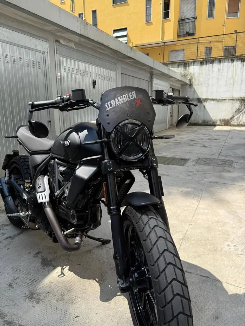 Ducati Scrambler 800 Icon Dark (2025 - 26) (2)