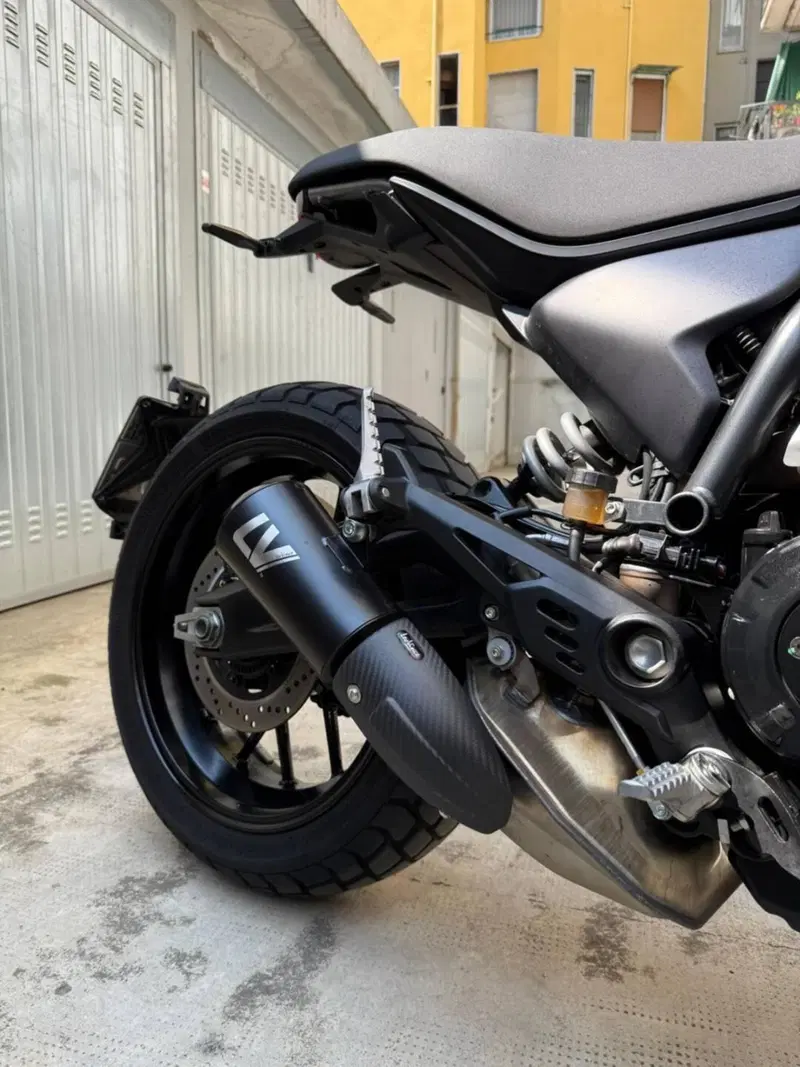 Ducati Scrambler 800 Icon Dark (2025 - 26) (3)