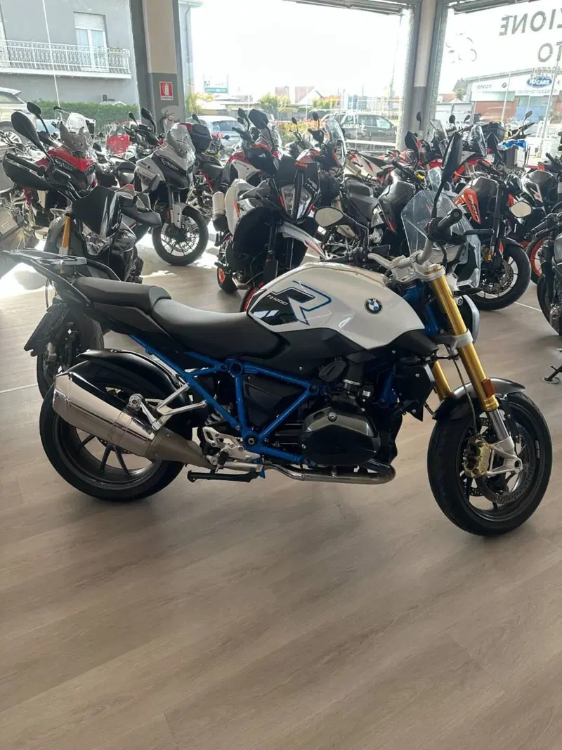 Bmw R 1200 R (2017 - 18) (2)