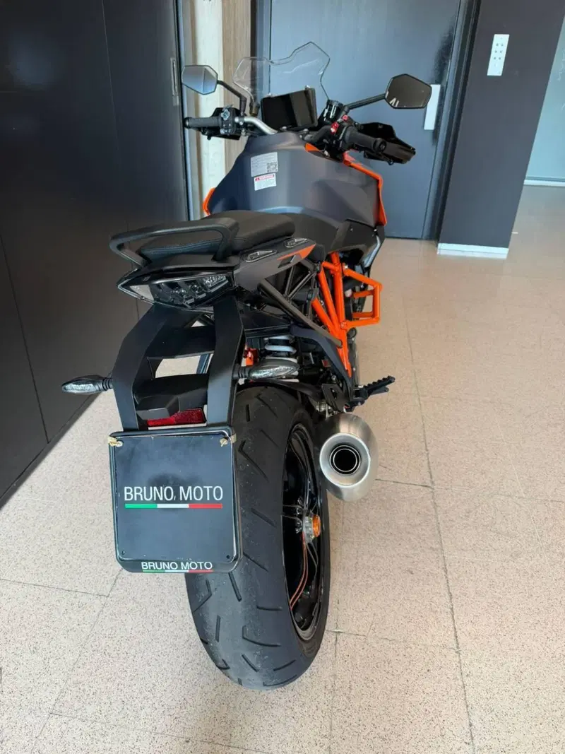 KTM 1290 Super Duke GT (2022 - 25) (4)