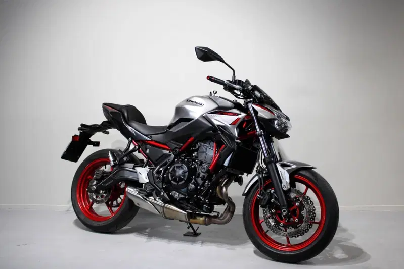 Kawasaki Z 650 (2021 - 24) (2)
