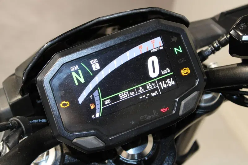 Kawasaki Z 650 (2021 - 24) (6)