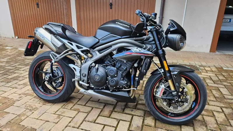 Triumph Speed Triple 1050 RS (2018 - 20) (3)