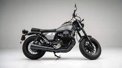 Moto Guzzi V9 Bobber (2021 - 25) nuova