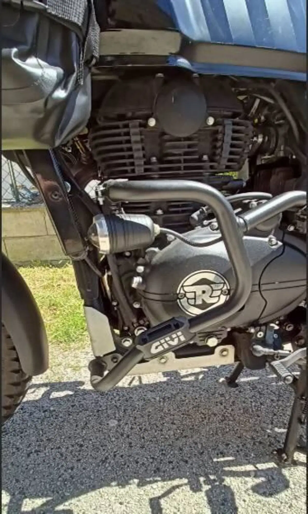 Royal Enfield Himalayan 411 (2021 - 24) (5)