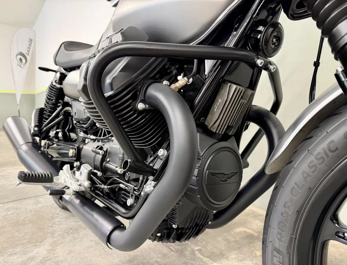 Moto Guzzi V7 Stone (2021 - 24) (5)