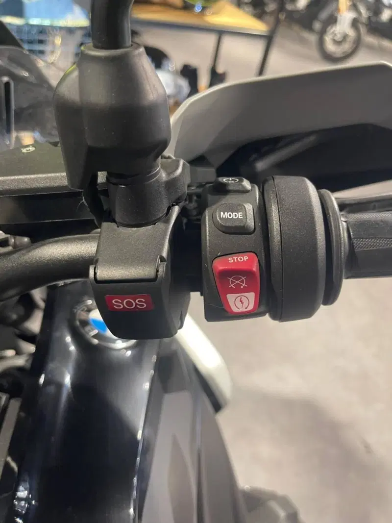 Bmw R 1300 GS Triple Black (2023 - 26) (7)