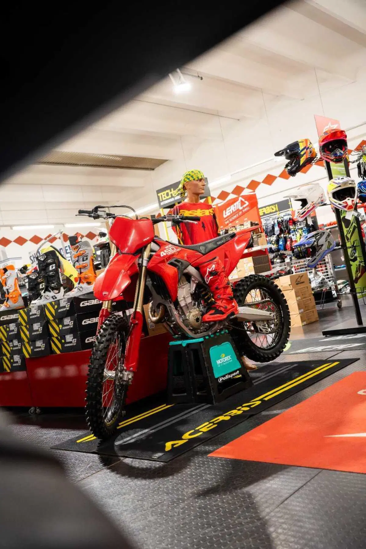 35 anni di Fuori & Strada: a Rovato una giornata-evento tra MotoGP, Superbike, test ride e musica (2)