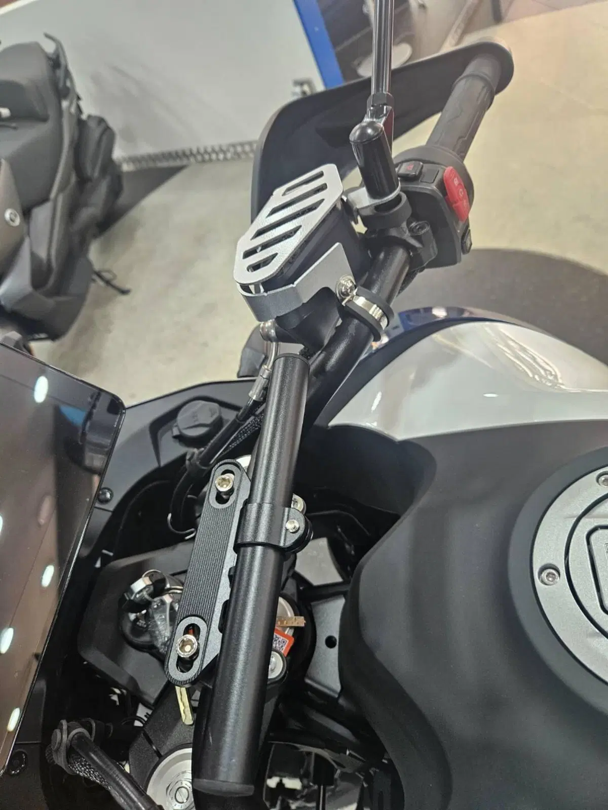 CFMOTO 800MT Explore (2023 - 26) (7)