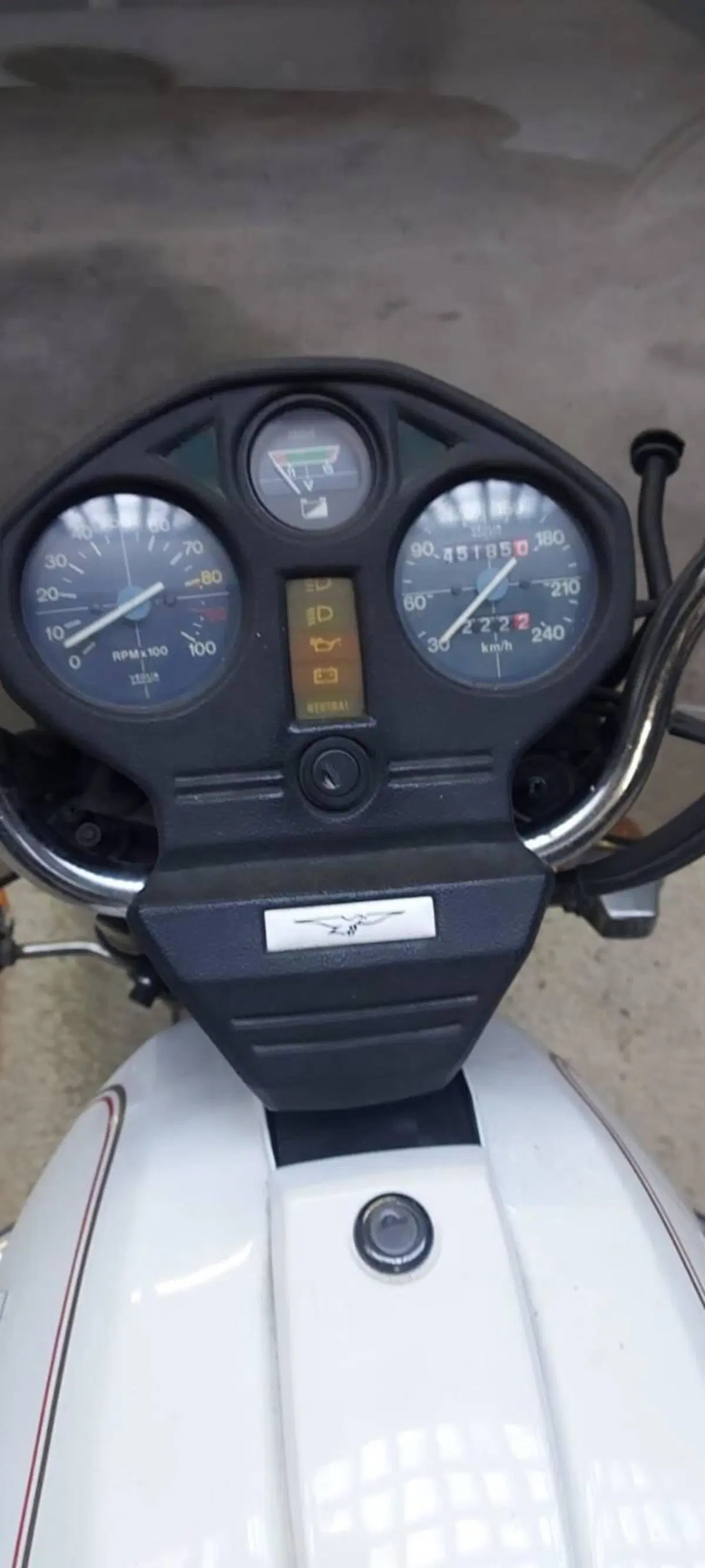 Moto Guzzi California II (8)