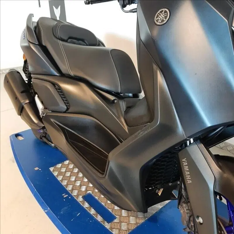 Yamaha X-Max 300 (2021 - 24) (5)