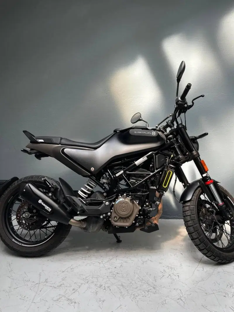 Husqvarna Svartpilen 125 (2021 - 23)