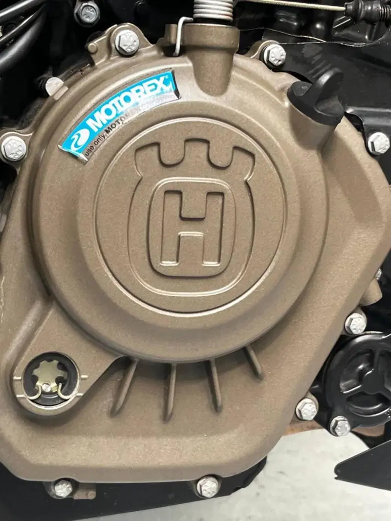 Husqvarna Svartpilen 125 (2021 - 23) (10)