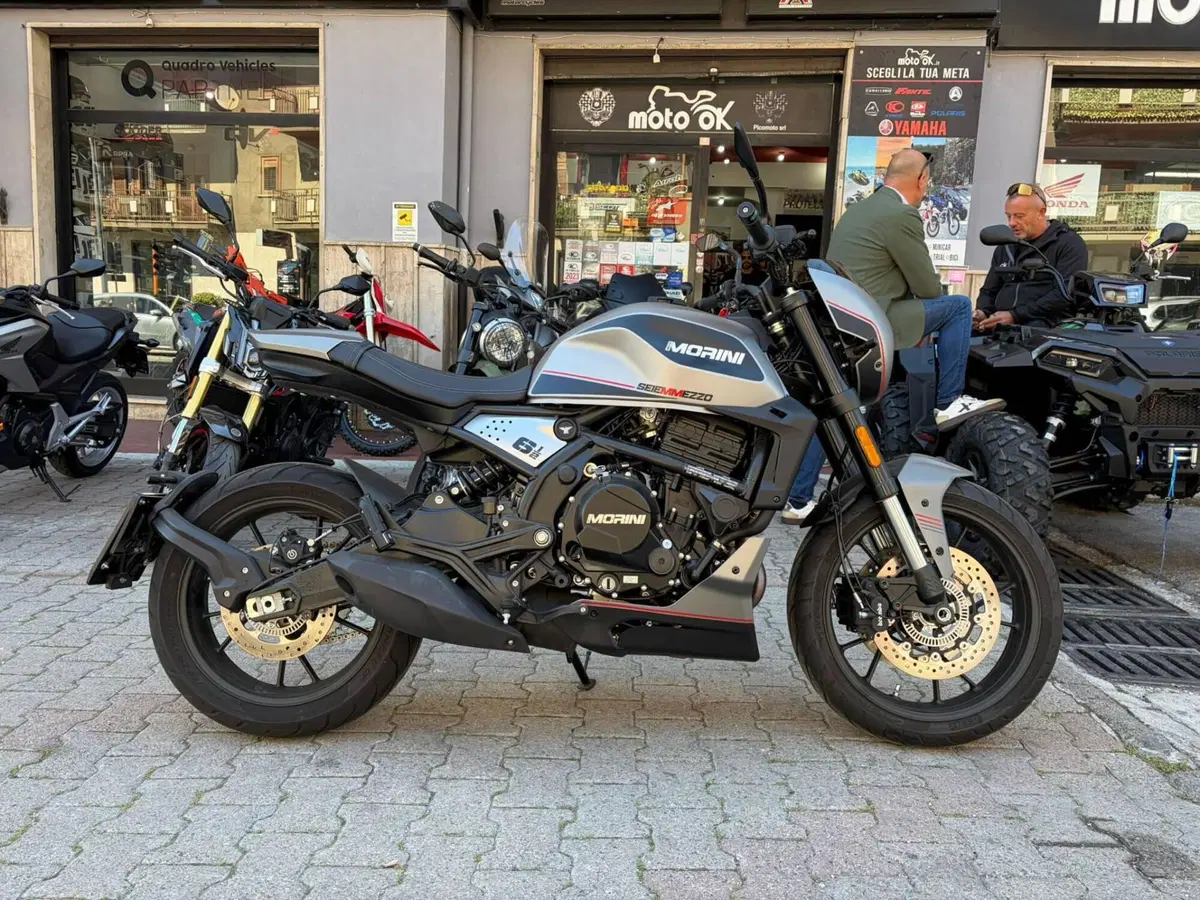 Moto Morini SEIEMMEZZO STR (2022 - 26)