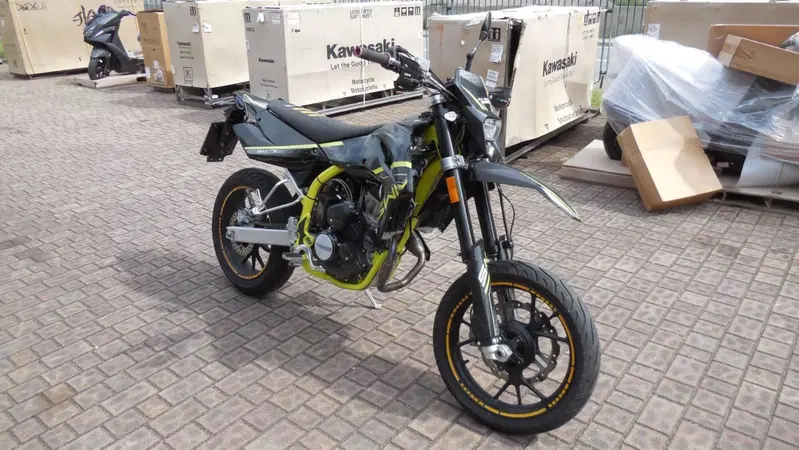 Swm SM 125 R (2022 - 24) (2)