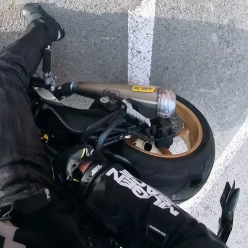 Yamaha FZ8 (2013 - 16) (9)