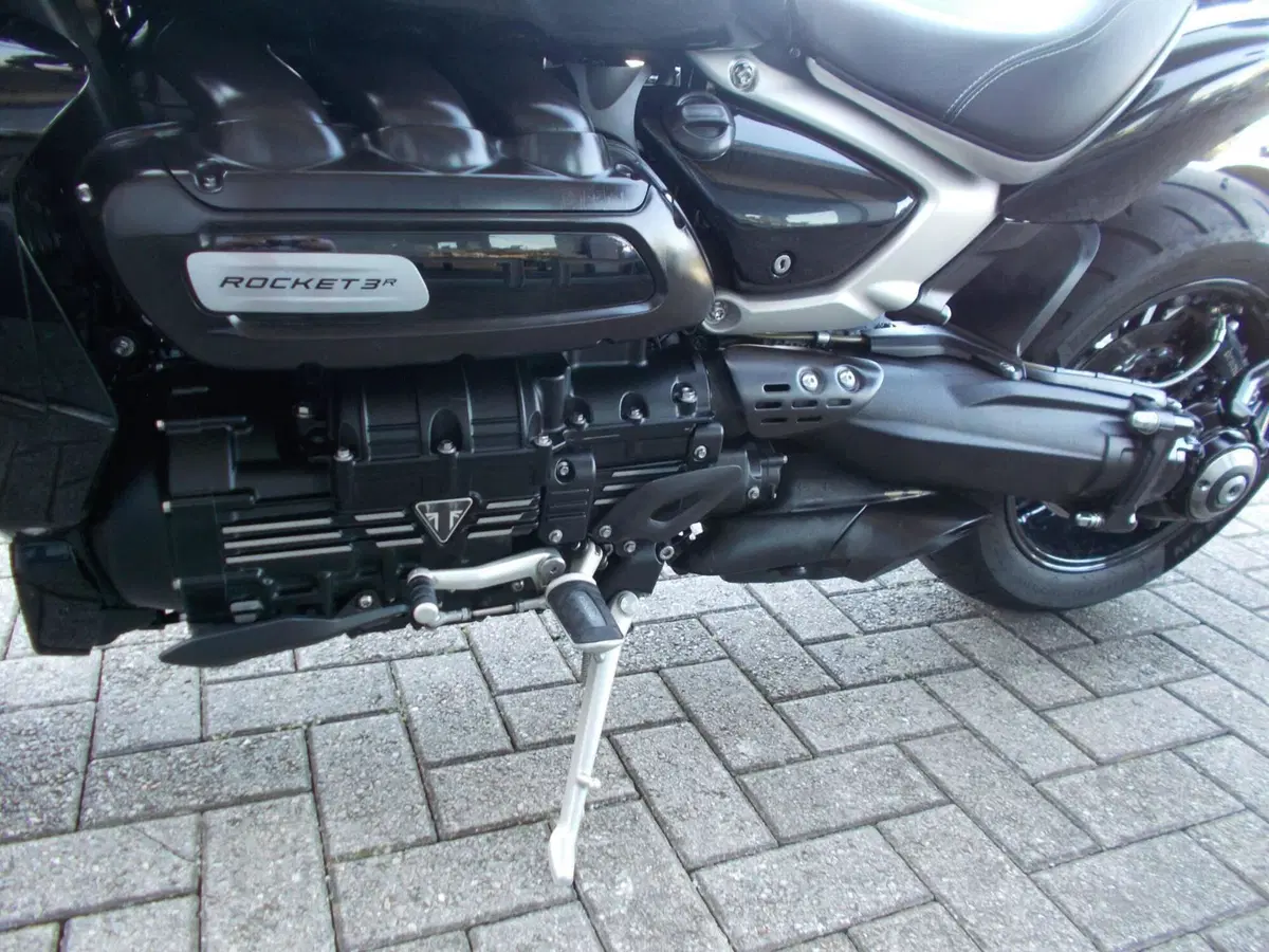 Triumph Rocket 3 R (2019 - 20) (6)