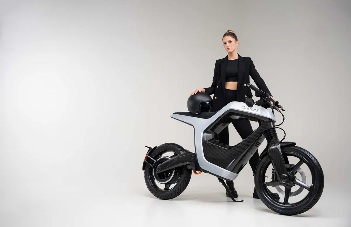 L'attesa è finita? Novus One trasforma la fantascienza in mobilità reale (3)