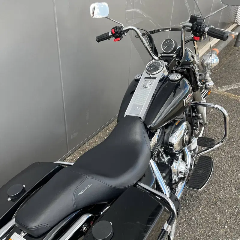 Harley-Davidson 1584 Road King Classic (2007 - 10) - FLHRC (11)