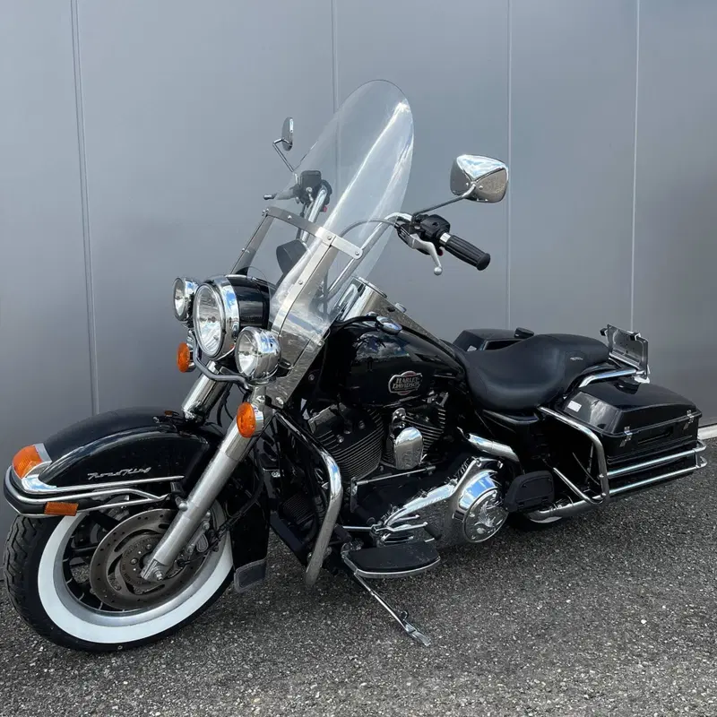 Harley-Davidson 1584 Road King Classic (2007 - 10) - FLHRC (18)