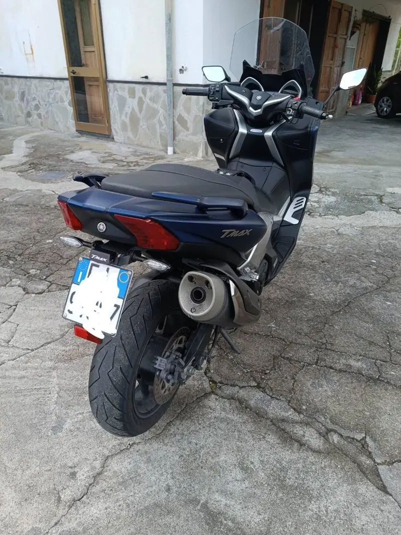 Yamaha T-Max 530 DX (2017 - 19) (4)
