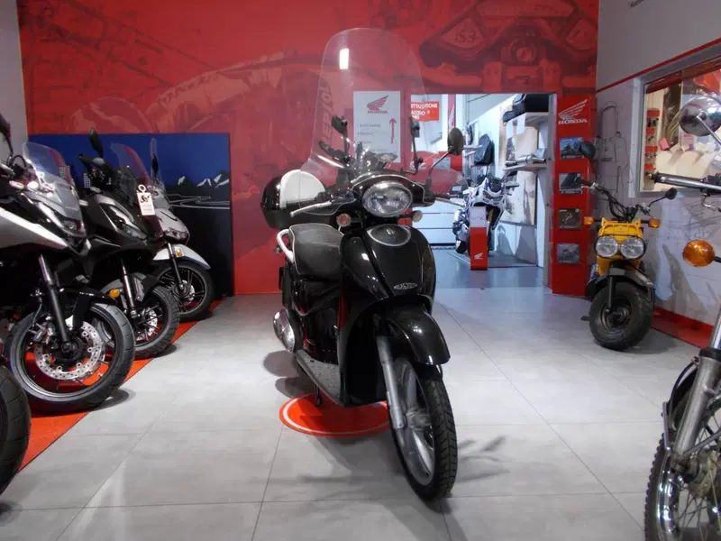 Aprilia Scarabeo 50 4t (2009 - 12) (5)