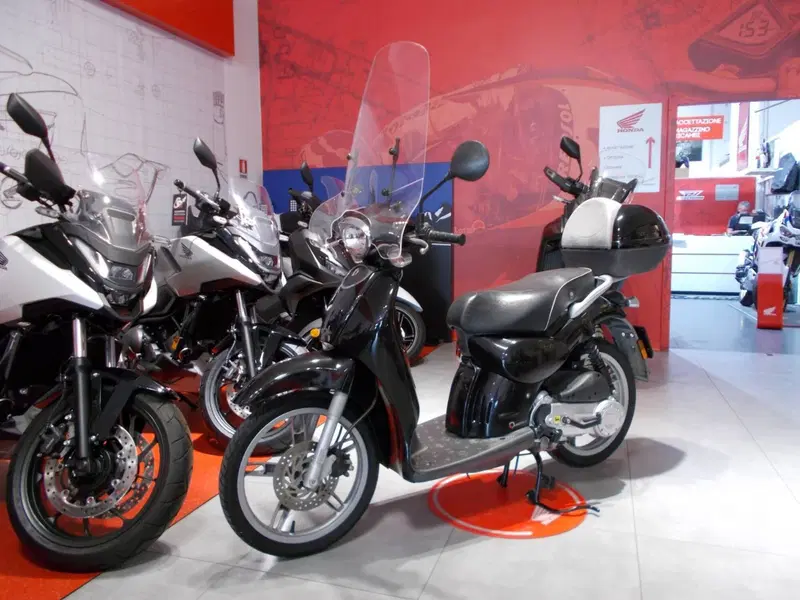 Aprilia Scarabeo 50 4t (2009 - 12) (7)