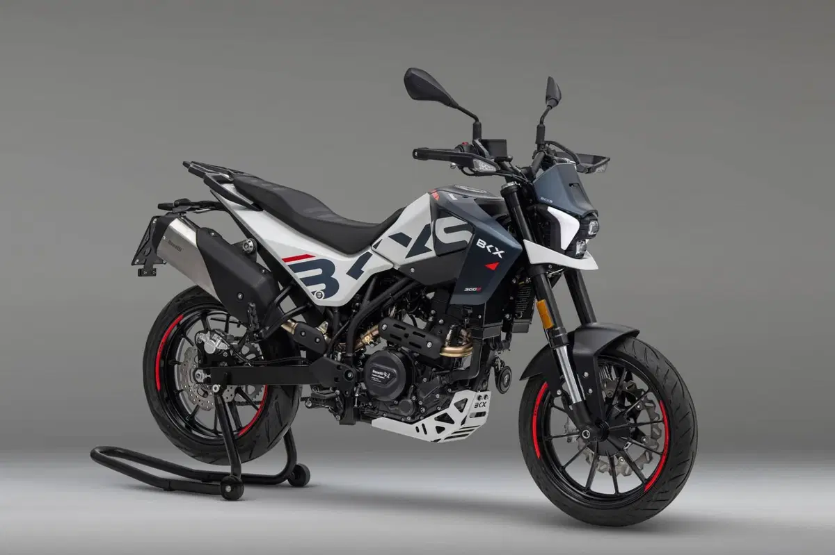 Benelli BKX 300 S (2026)