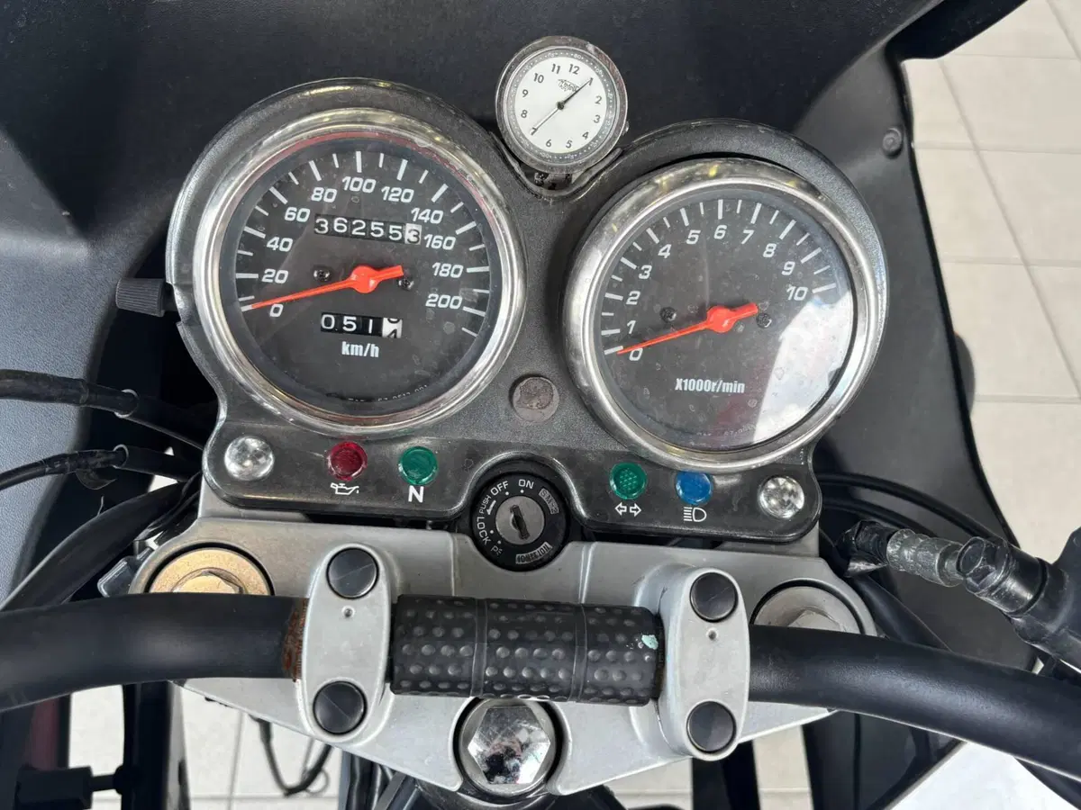 Suzuki GS 500 F (2004 - 06) (10)