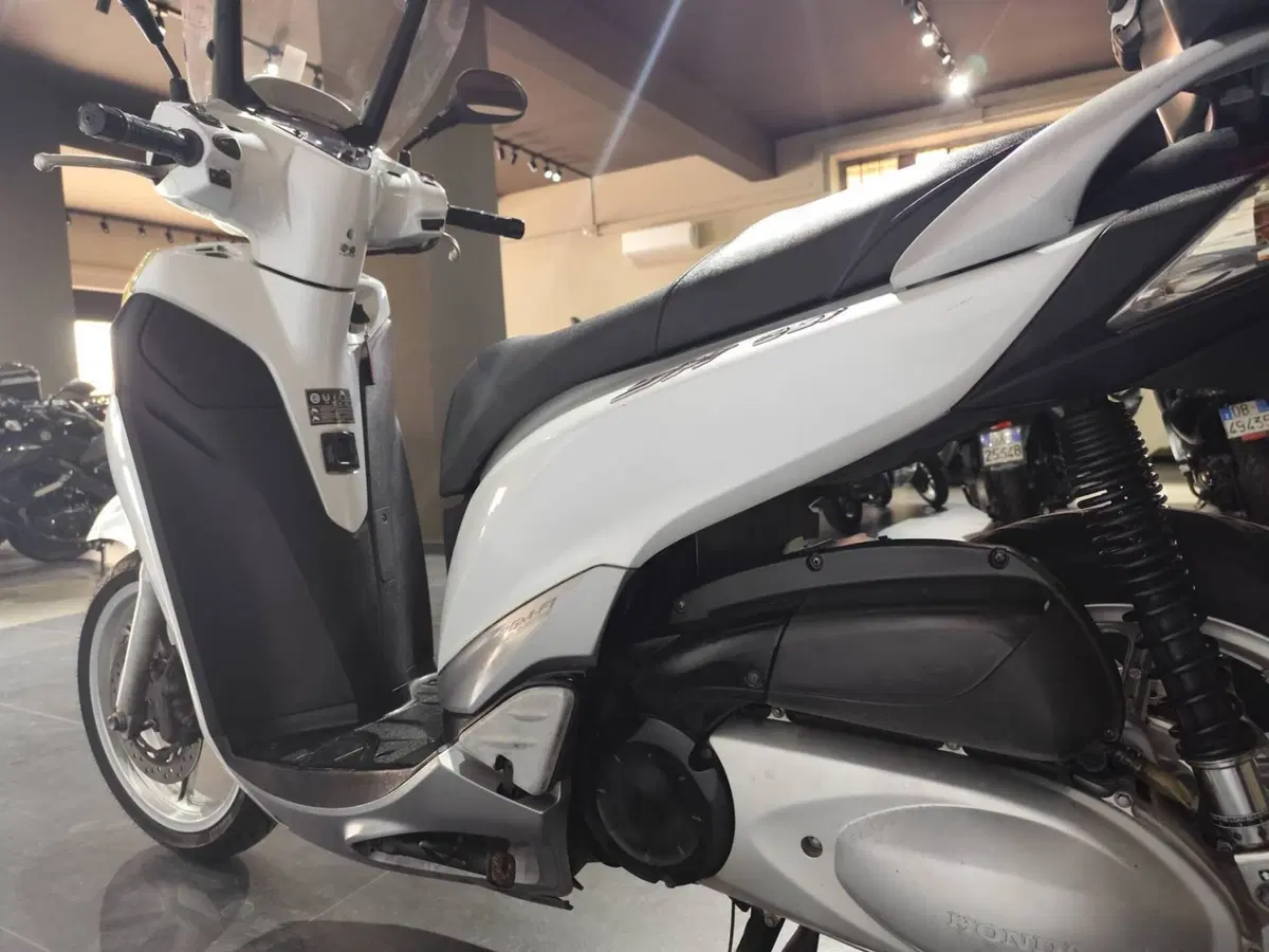 Honda SH 300 i ABS (2011 - 13) (6)