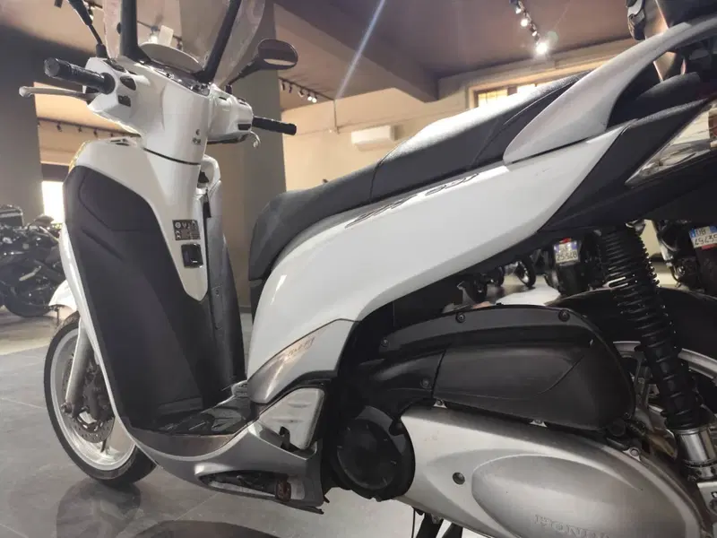 Honda SH 300 i ABS (2011 - 13) (6)