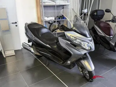 Suzuki Burgman AN 400 (2008 - 13) usata