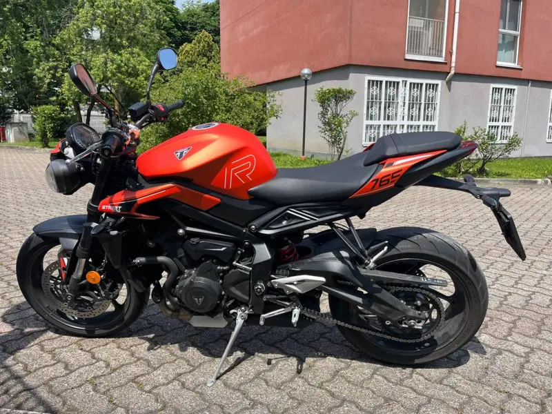 Triumph Street Triple 765 R A2 (2024 - 26) (3)