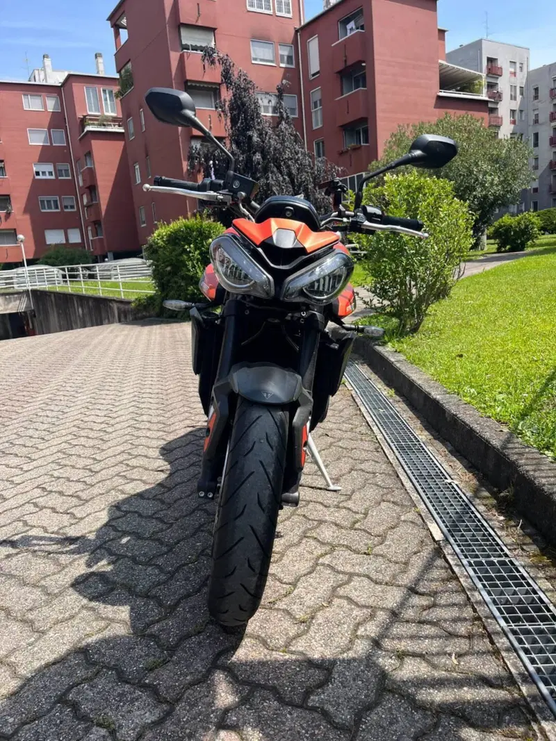 Triumph Street Triple 765 R A2 (2024 - 26) (4)