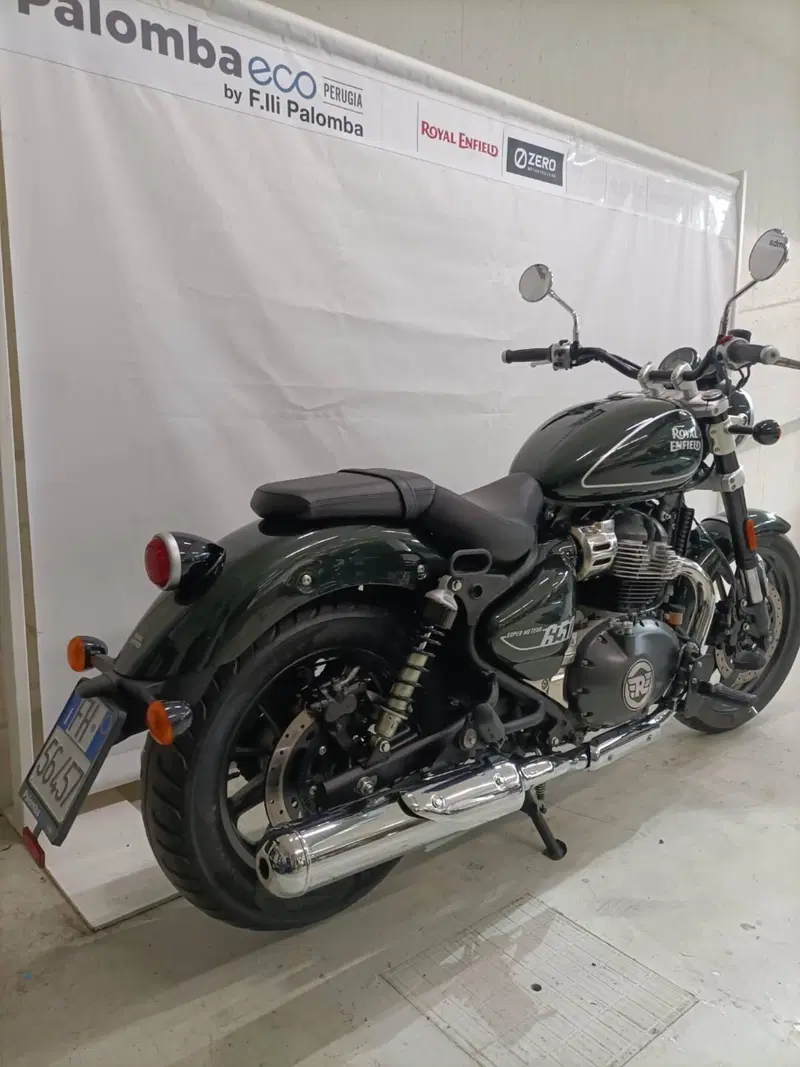 Royal Enfield Super Meteor 650 (2023 - 26) (2)
