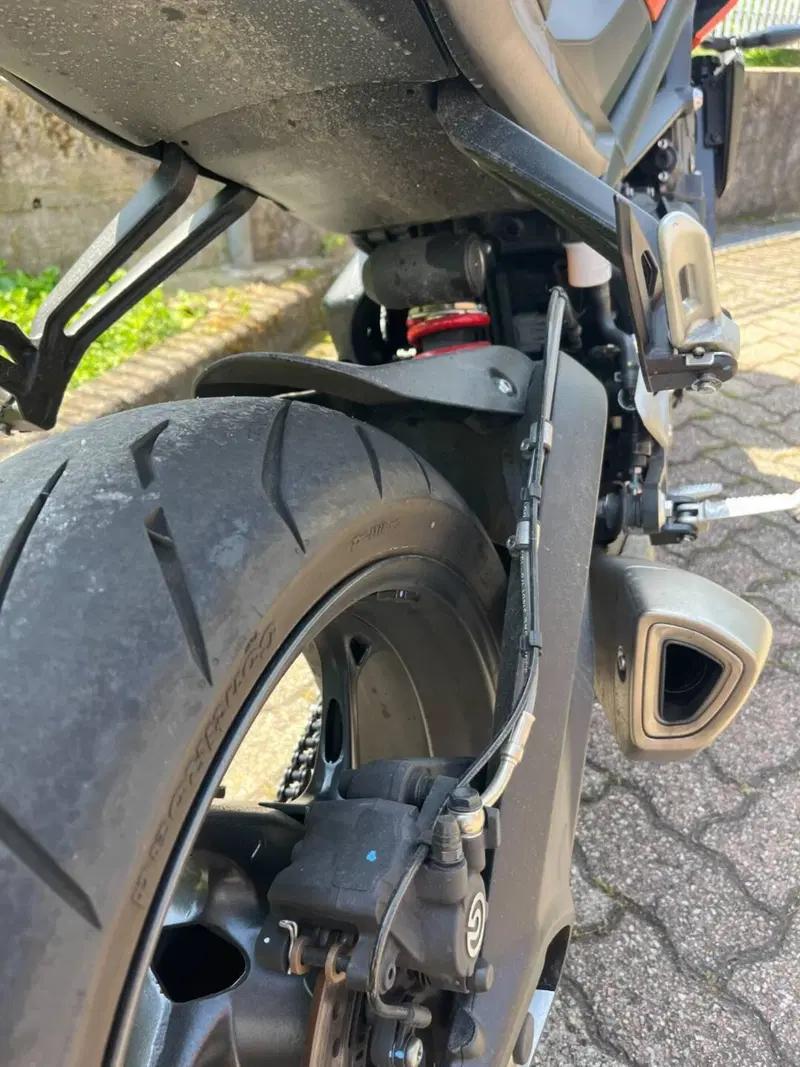 Triumph Street Triple 765 R A2 (2024 - 26) (10)