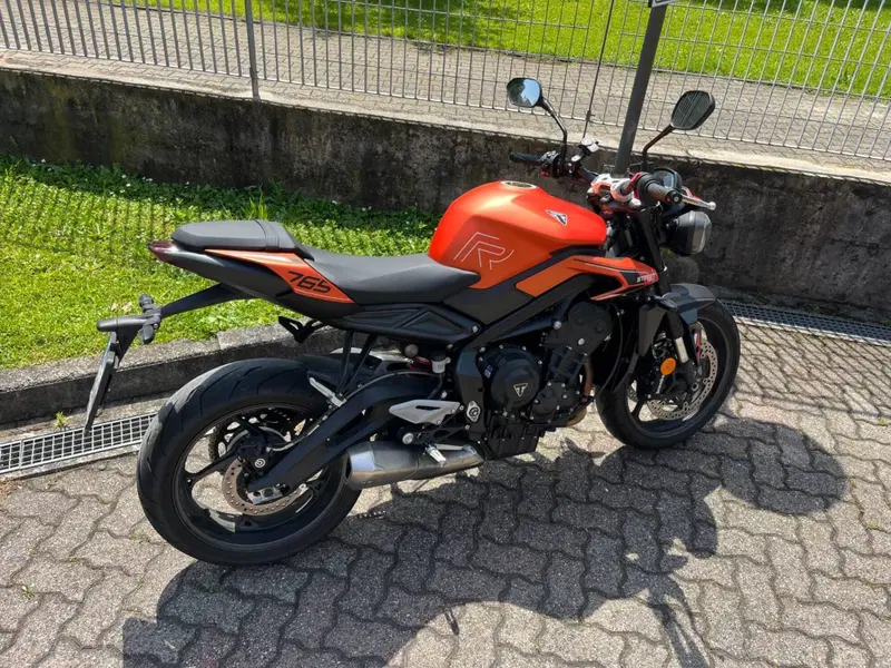 Triumph Street Triple 765 R A2 (2024 - 26) (16)