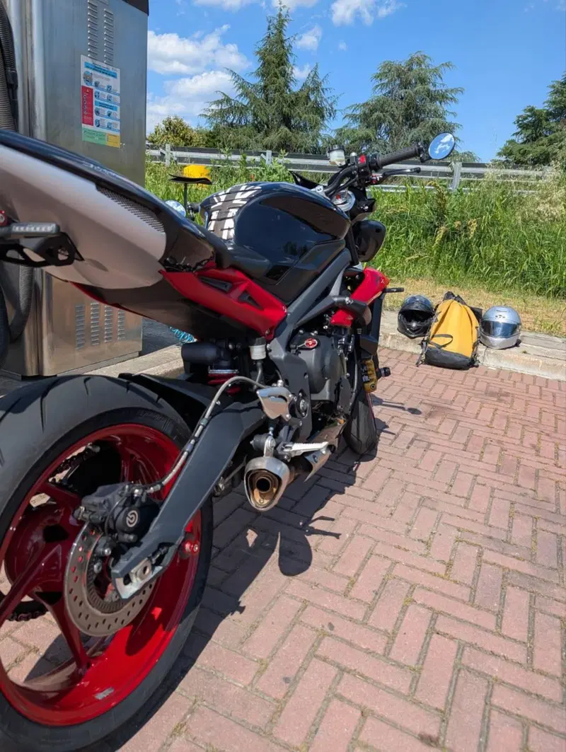 Triumph Street Triple RX ABS (2016 - 17) (5)