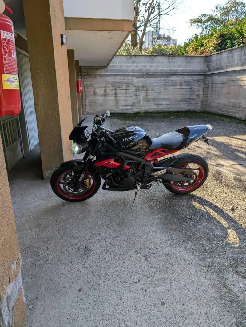 Triumph Street Triple RX ABS (2016 - 17) (11)