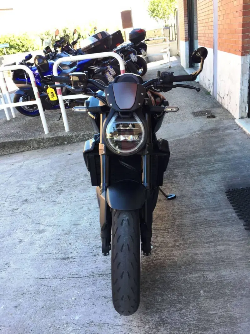Honda CB 1000 R Black Edition (2021 - 25) (3)
