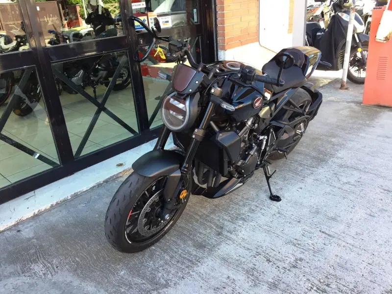 Honda CB 1000 R Black Edition (2021 - 25) (4)