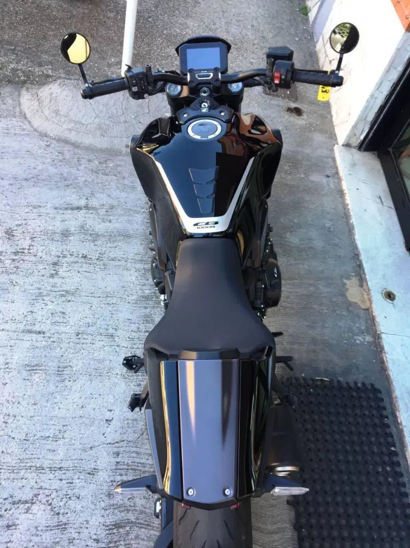 Honda CB 1000 R Black Edition (2021 - 25) (9)