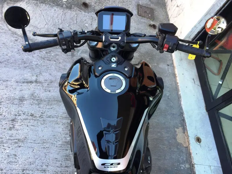 Honda CB 1000 R Black Edition (2021 - 25) (10)