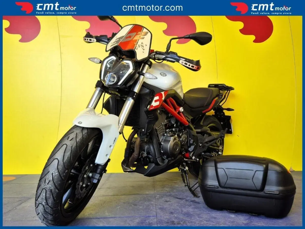 Benelli BN 302 S (2019 - 20) (2)